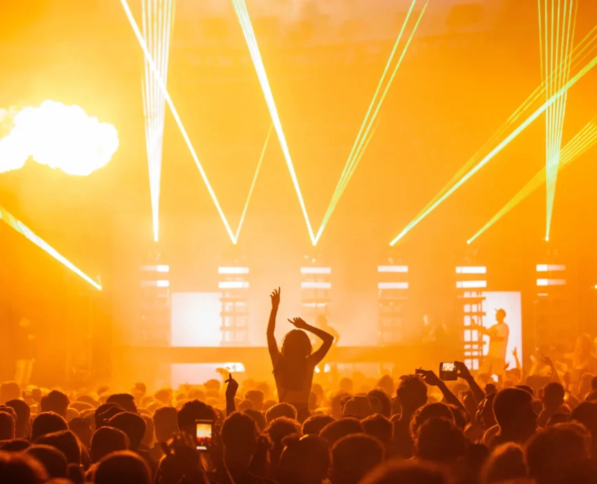 beautiful-shot-live-concert-performance-with-yellow-light-show-big-crowd-cheering