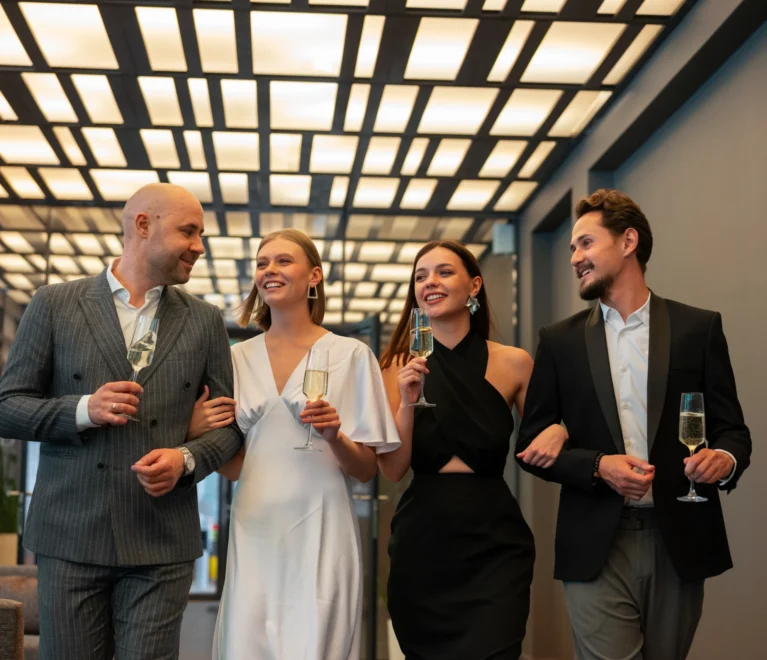 front-view-friends-having-lunch